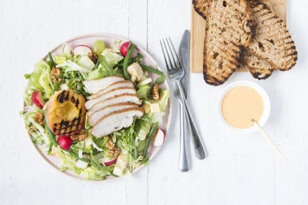 Zomerse salade met gerookte kip - RECEPT AANPASSEN
