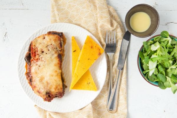 Aubergine parmigiana met polenta