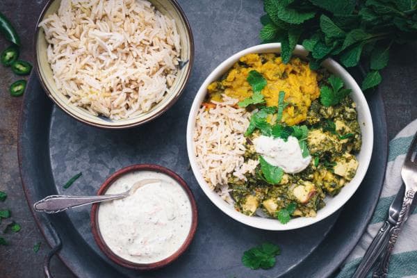 Palak paneer met Indiase dahl