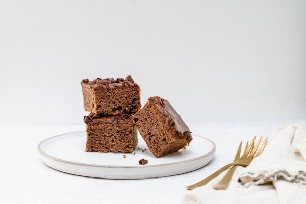 Chocolate drizzle cake