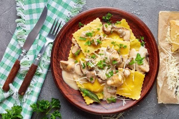 Ravioli met paddenstoelen