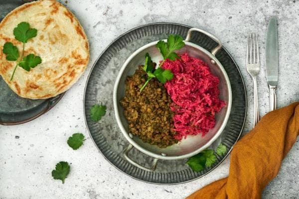 Veggie pachadi met paratha