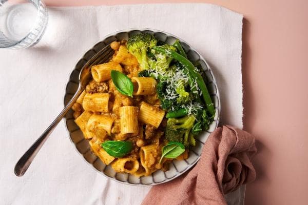 Pasta e ceci met worst