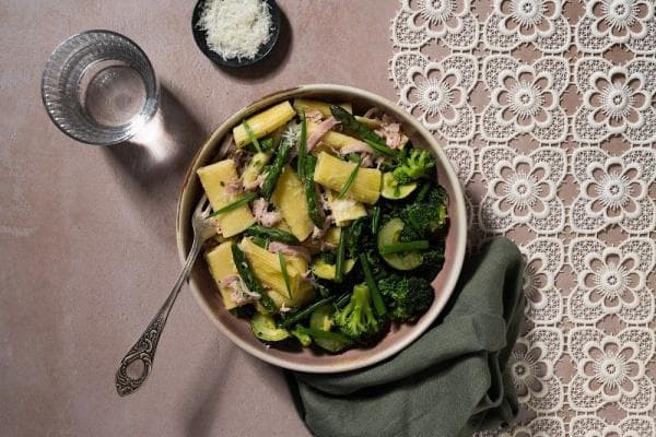 Pasta met aspergesaus en ham