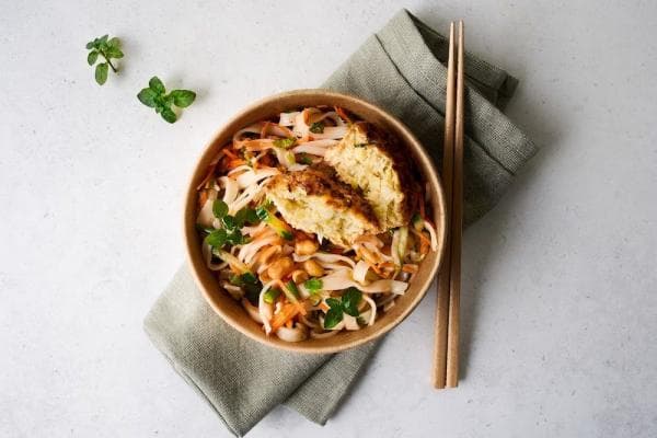 Japanse pannenkoek met noedels
