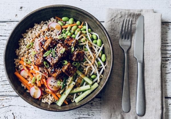 Nieuw: Teriyaki Tempeh bowl