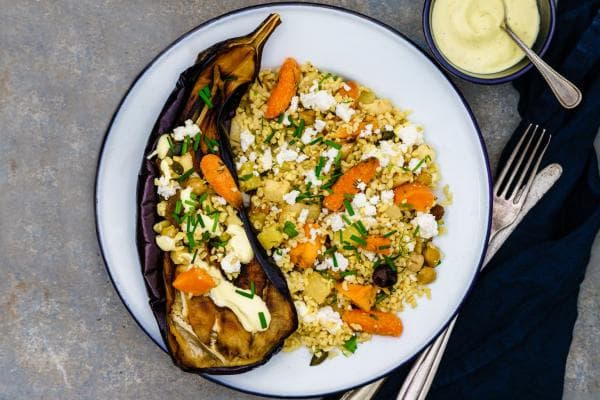 Gepofte aubergine met saffraansaus